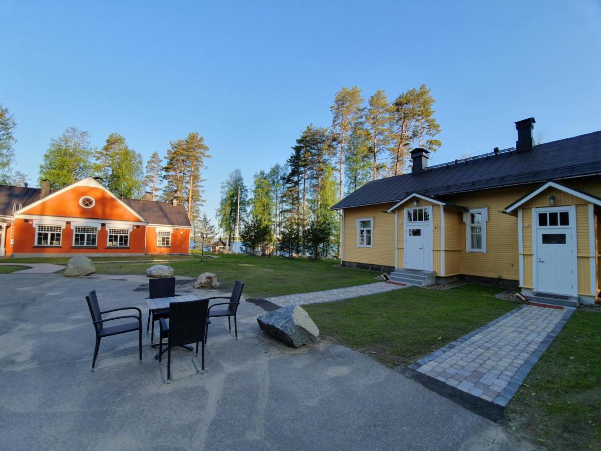 Taipaleenniemi 3*